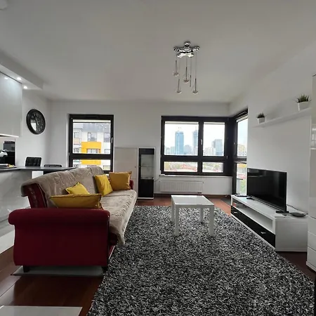 H&p Silver Apartment